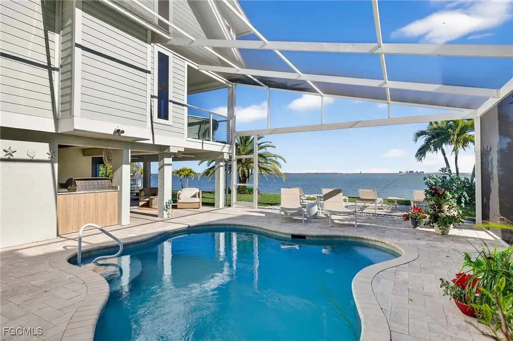 1212 Isabel Drive Sanibel FL 33957