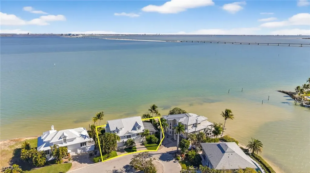 1212 Isabel Drive Sanibel FL 33957