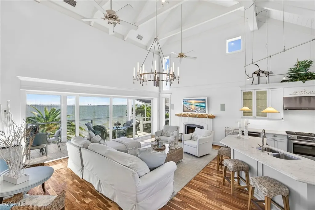 1212 Isabel Drive Sanibel FL 33957