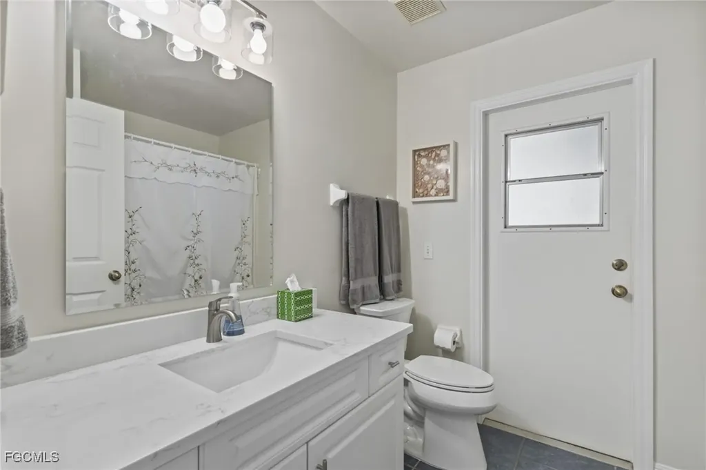 711 12th Street NE Naples FL 34120