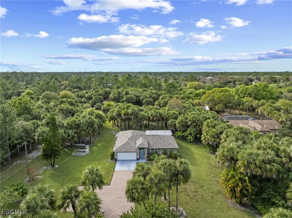 711 12th Street NE Naples FL 34120