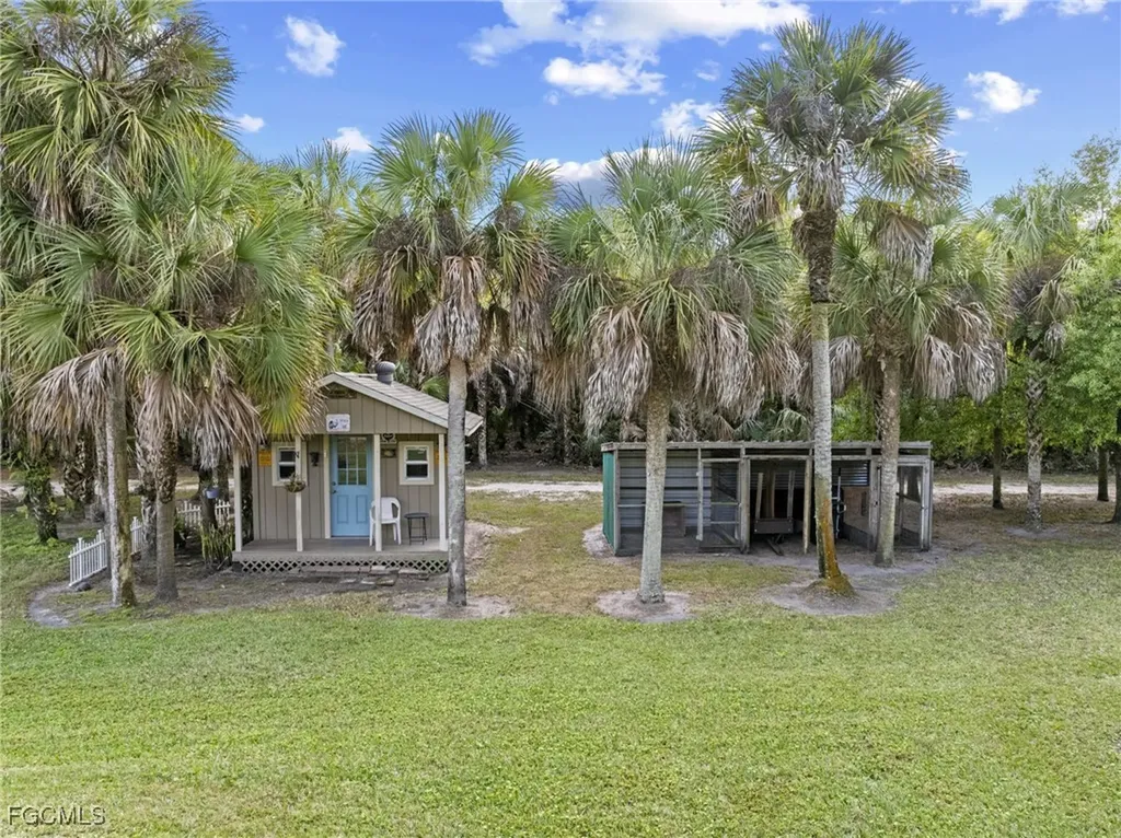 711 12th Street NE Naples FL 34120