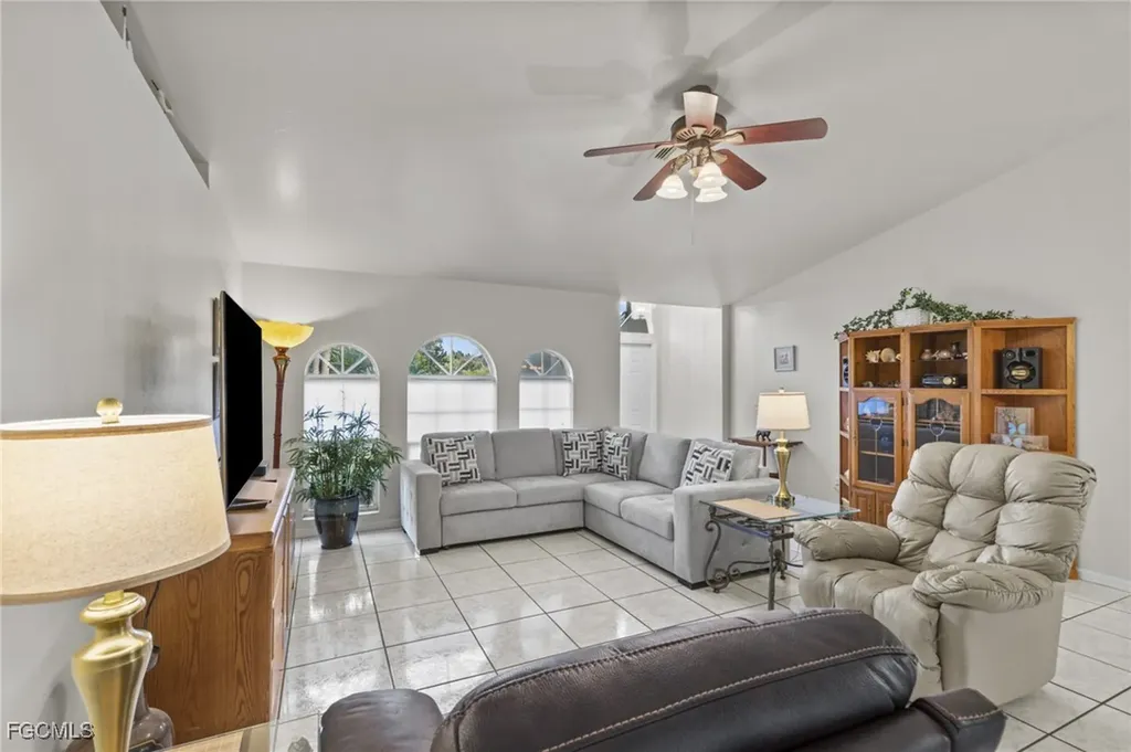711 12th Street NE Naples FL 34120