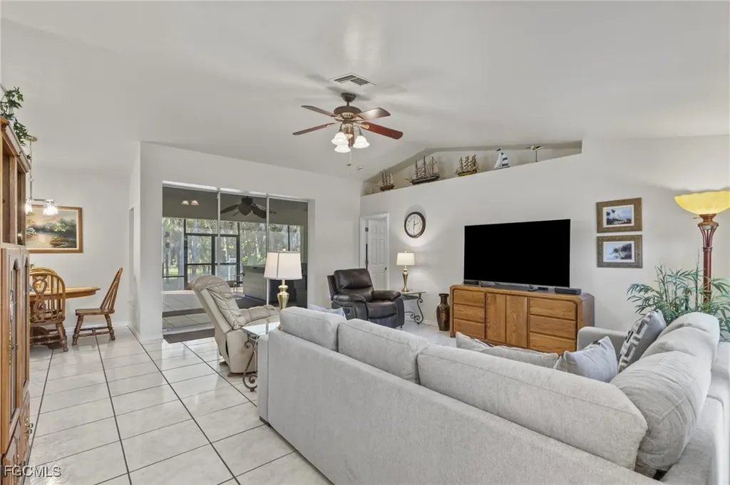 711 12th Street NE Naples FL 34120