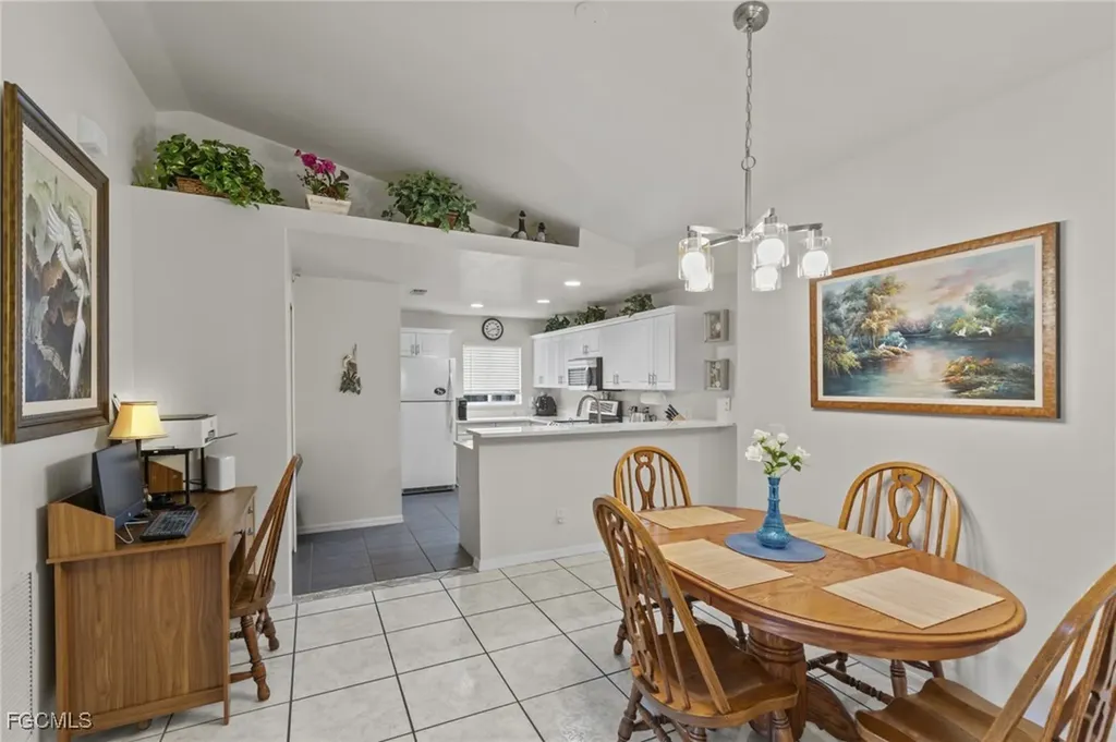 711 12th Street NE Naples FL 34120