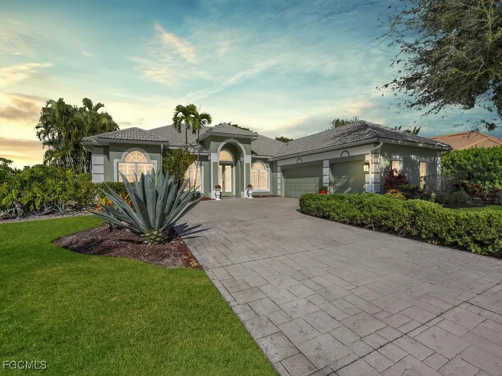 8951 Abbotsford Terrace Fort Myers FL 33912