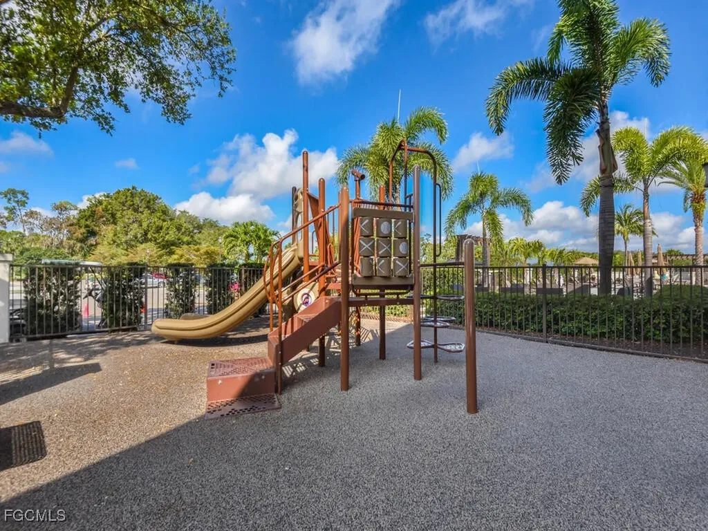 8951 Abbotsford Terrace Fort Myers FL 33912