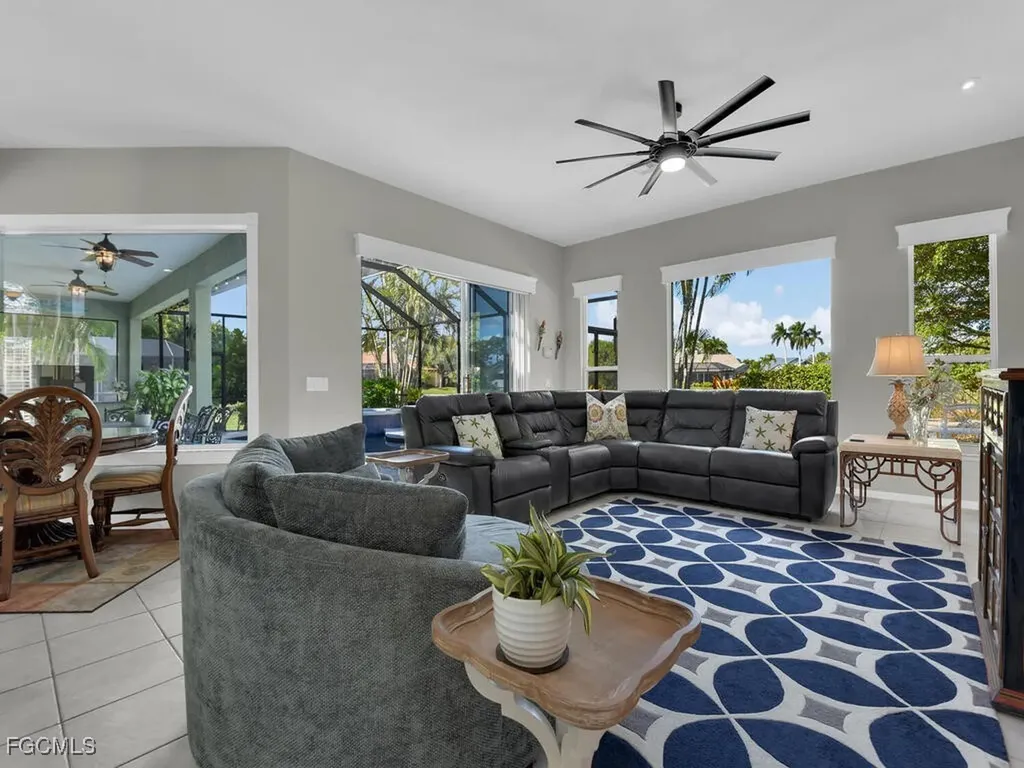 8951 Abbotsford Terrace Fort Myers FL 33912