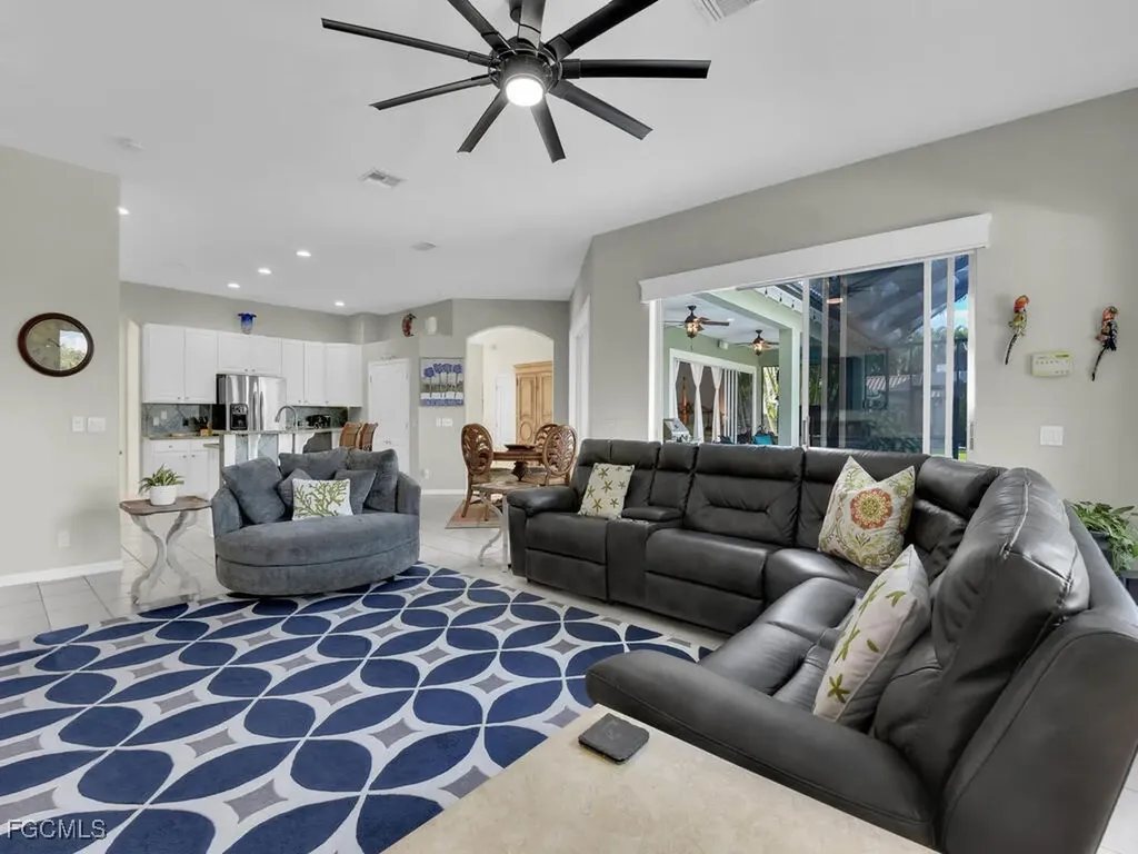 8951 Abbotsford Terrace Fort Myers FL 33912