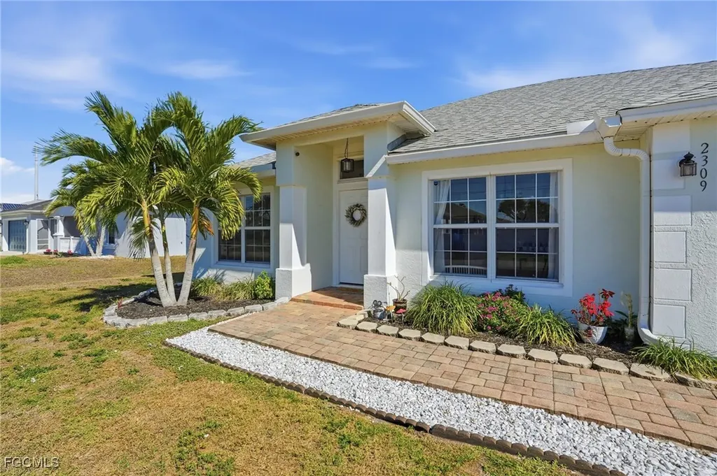 2309 NW 10th Avenue Cape Coral FL 33993