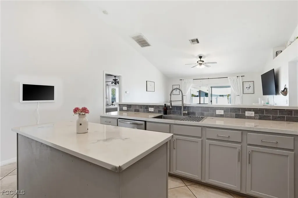 2309 NW 10th Avenue Cape Coral FL 33993