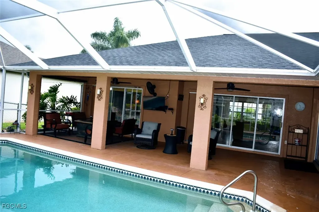 1823 SW 39th Street Cape Coral FL 33914
