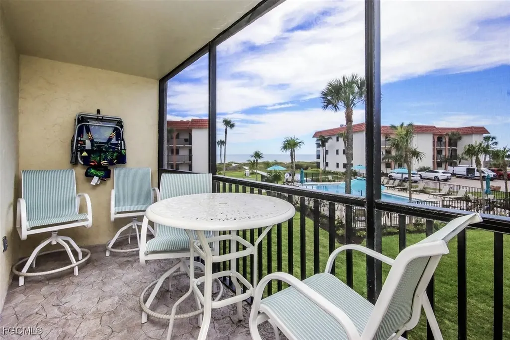671 E Gulf Drive Sanibel FL 33957