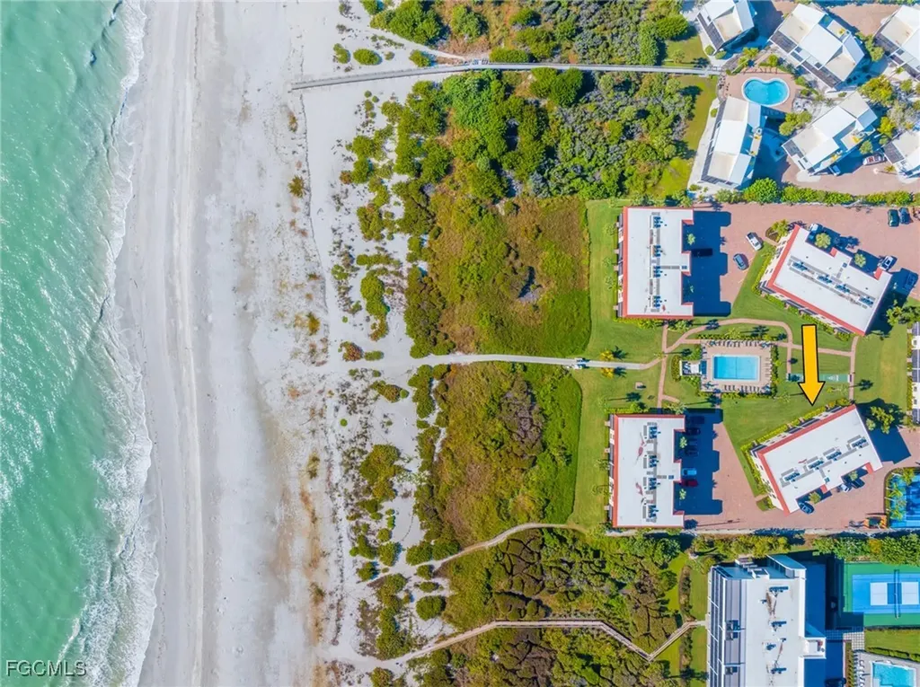 671 E Gulf Drive Sanibel FL 33957