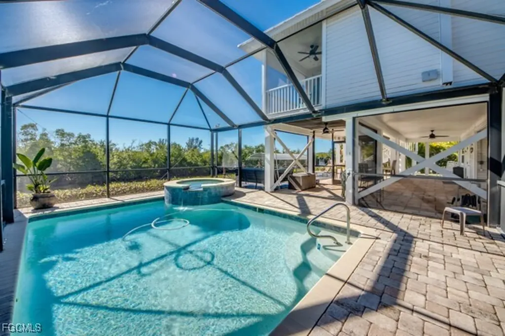 4041 Galt Island Avenue St. James City FL 33956