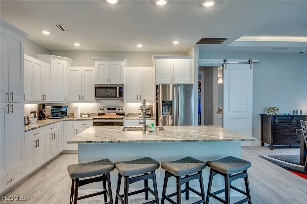 1156 SW 39th Terrace Cape Coral FL 33914