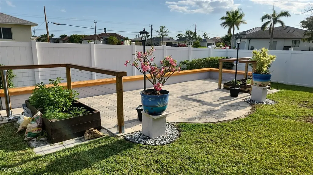 1156 SW 39th Terrace Cape Coral FL 33914