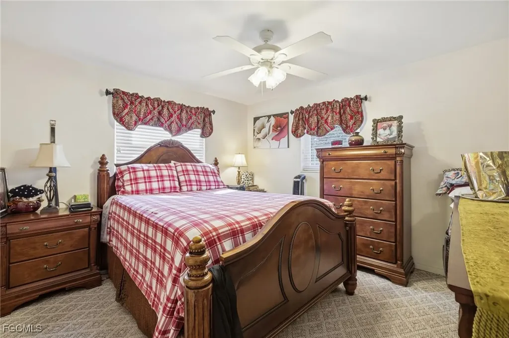 2431 Hunter Terrace Fort Myers FL 33901