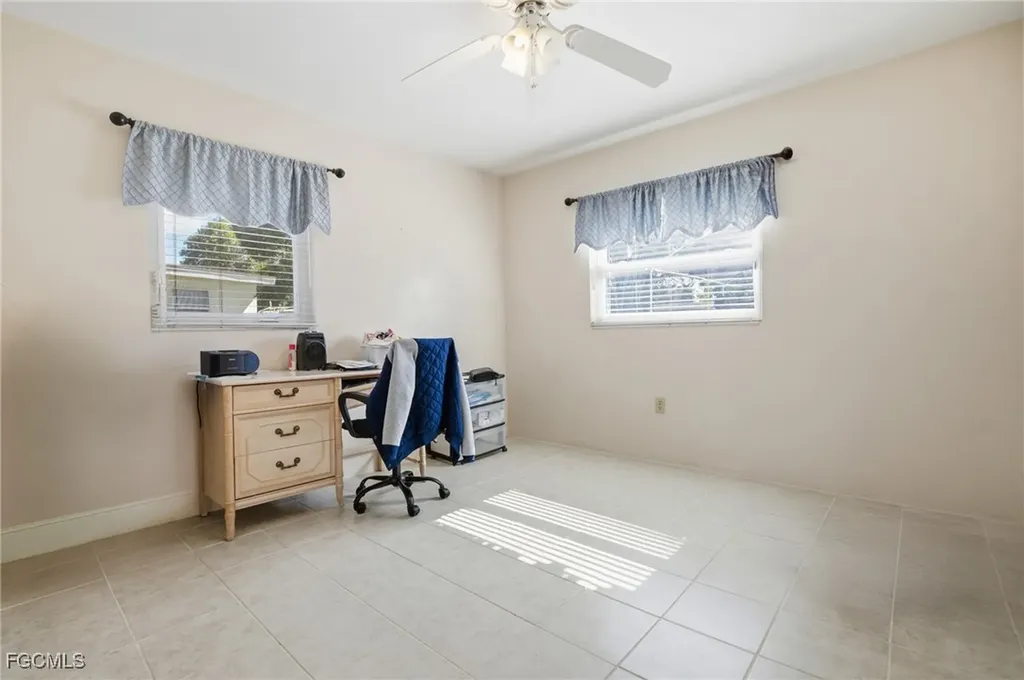 2431 Hunter Terrace Fort Myers FL 33901