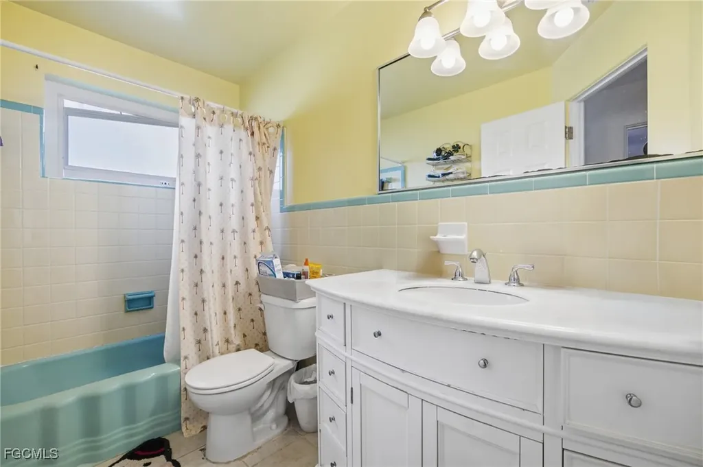2431 Hunter Terrace Fort Myers FL 33901
