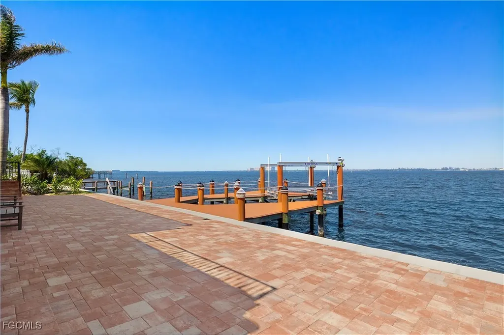 15400 Catalpa Cove Lane Fort Myers FL 33908