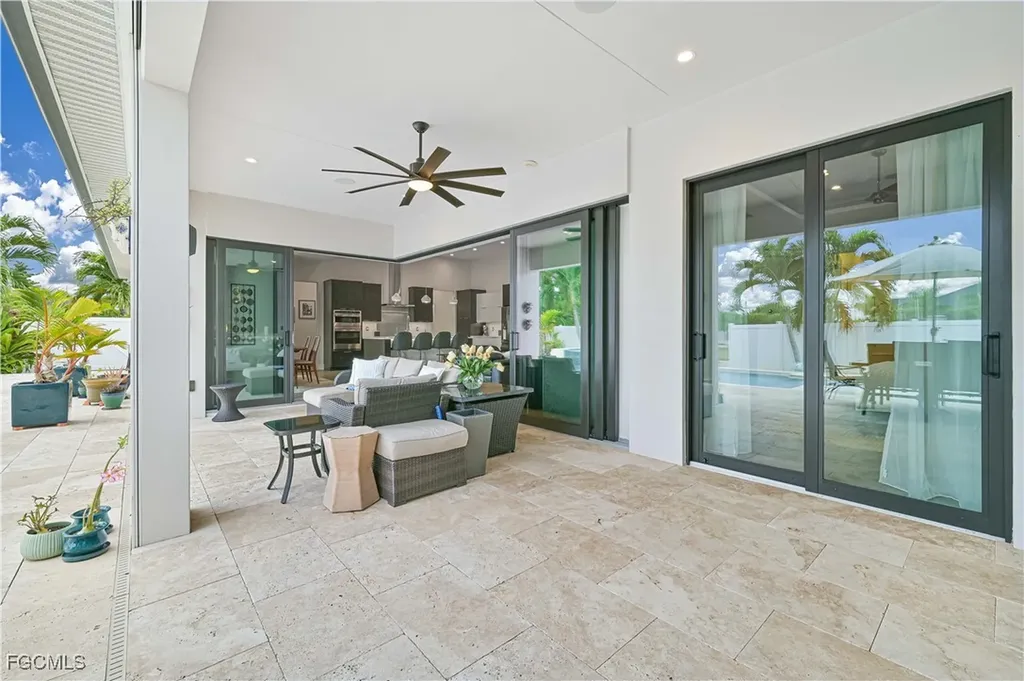 1608 Beach Parkway W Cape Coral FL 33914