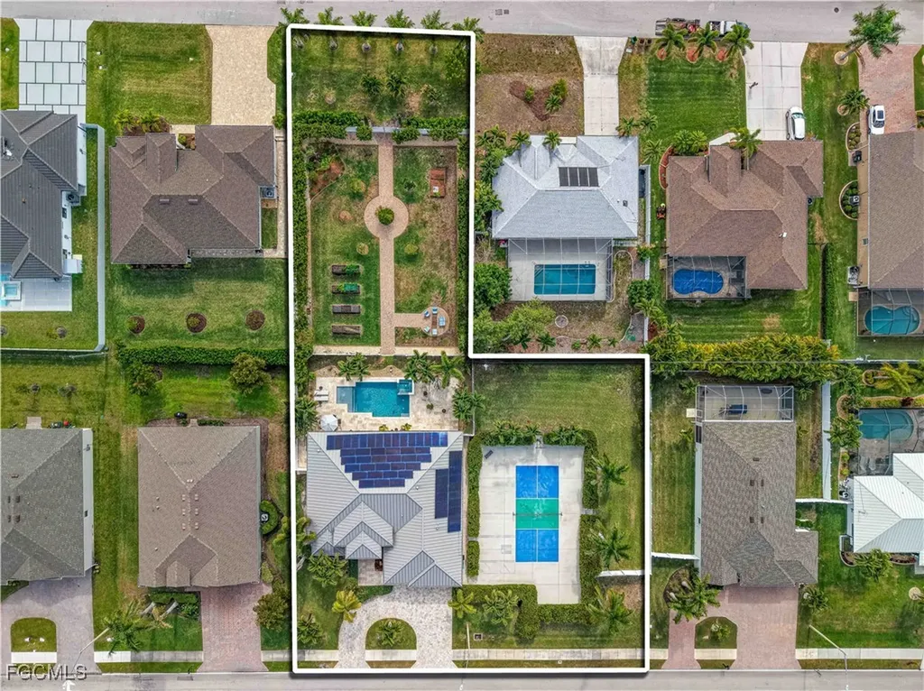 1608 Beach Parkway W Cape Coral FL 33914