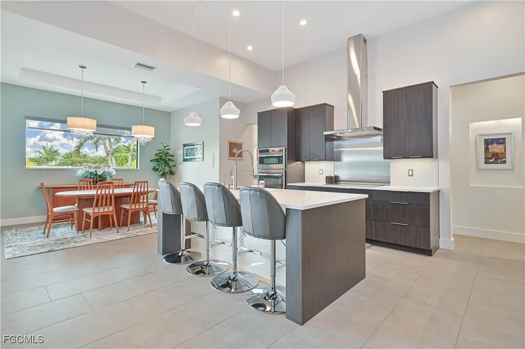 1608 Beach Parkway W Cape Coral FL 33914