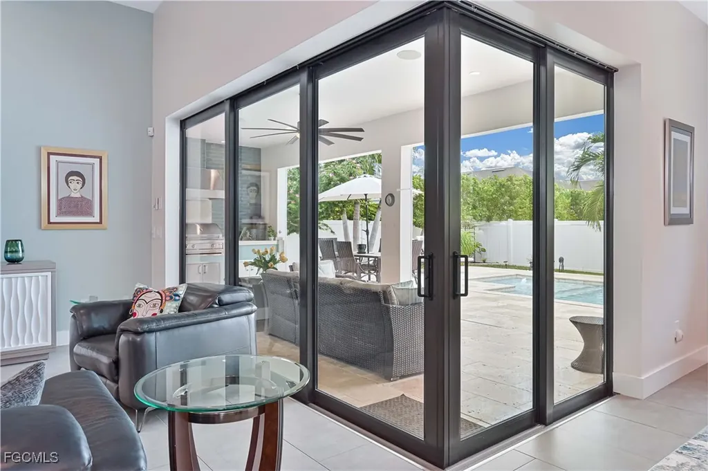 1608 Beach Parkway W Cape Coral FL 33914