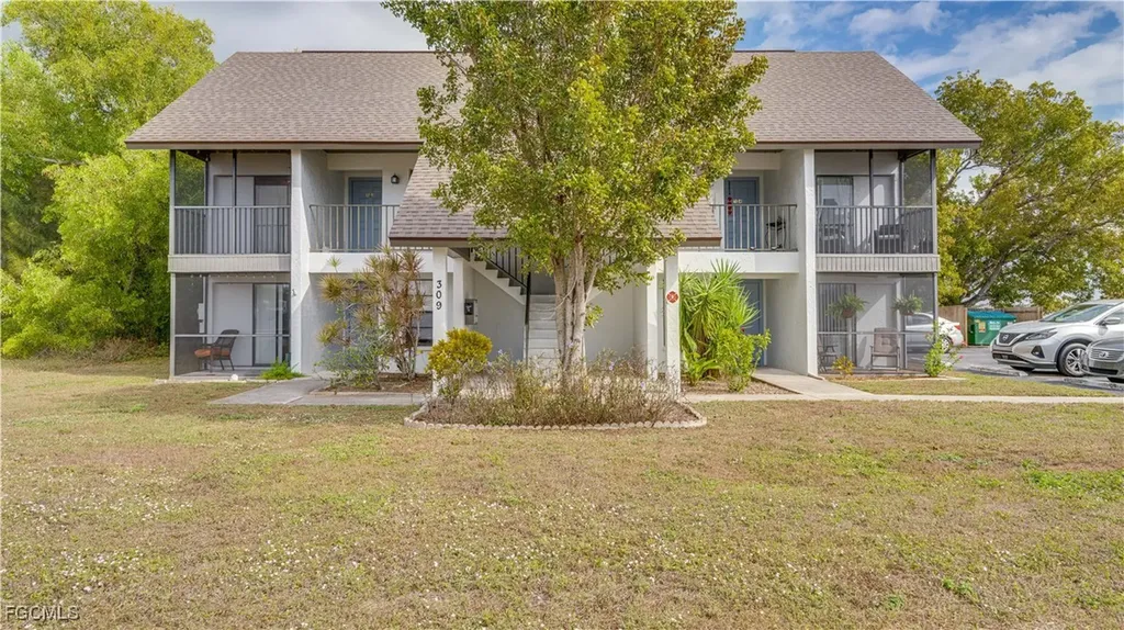 309 Nicholas Parkway W Cape Coral FL 33991