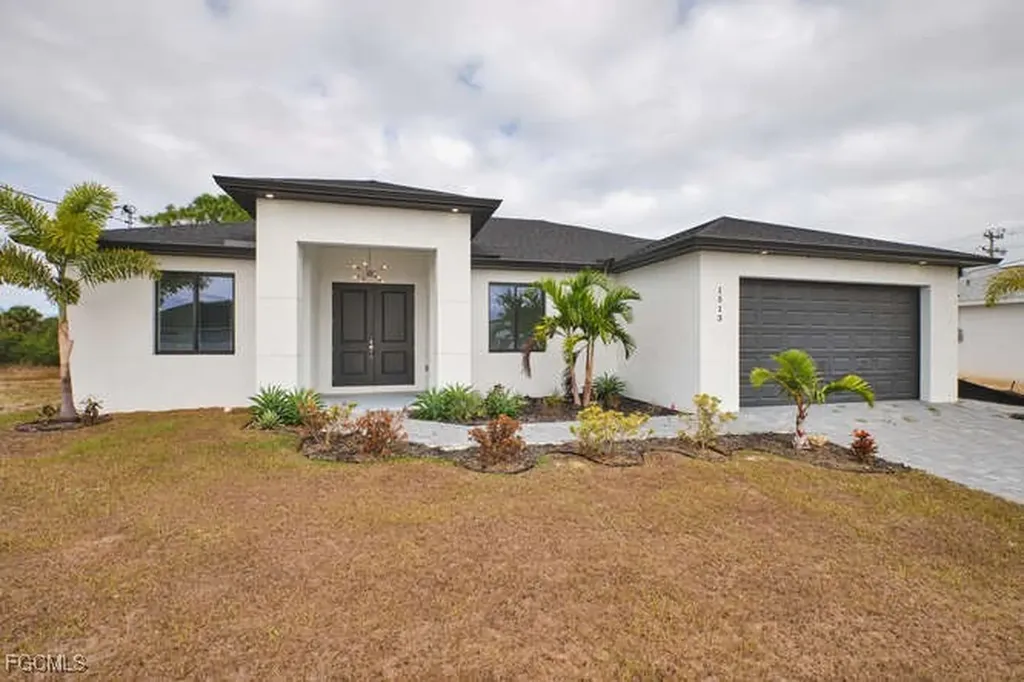1513 NE 23rd Street Cape Coral FL 33909