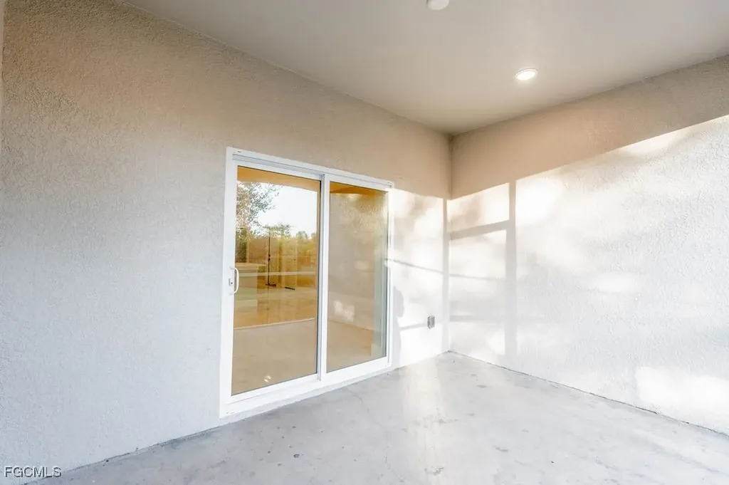 4417-4419 22nd Street SW Lehigh Acres FL 33973