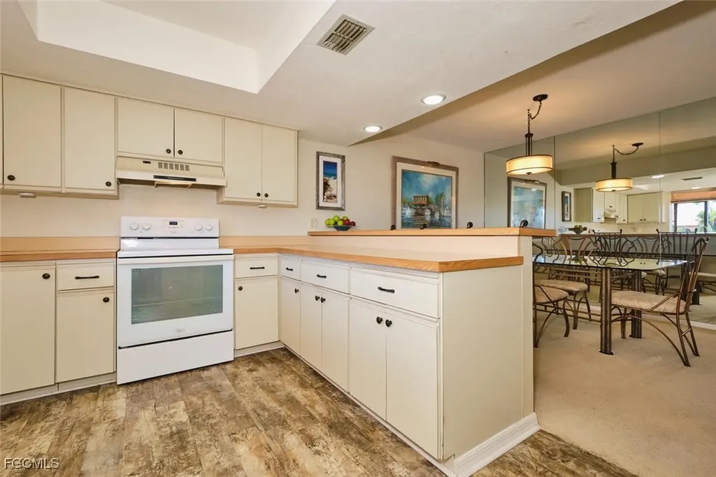 5510 SW 4th Place Cape Coral FL 33914