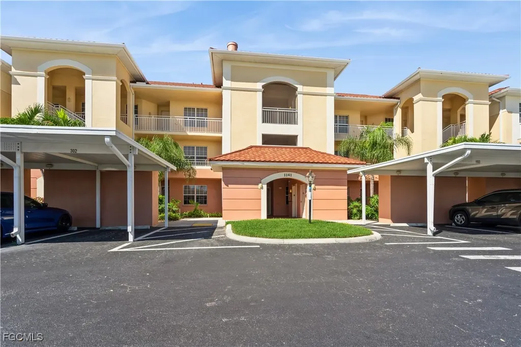 1141 Van Loon Commons Circle Cape Coral FL 33909