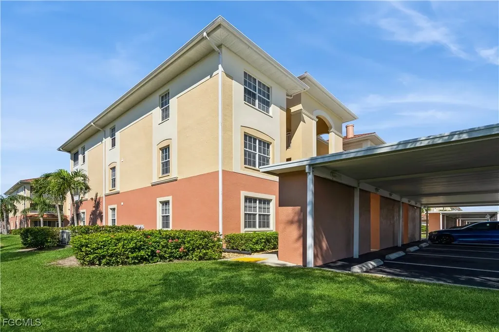 1141 Van Loon Commons Circle Cape Coral FL 33909