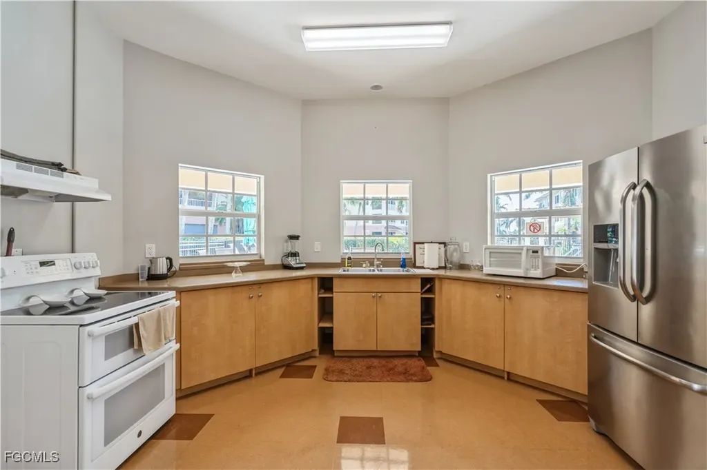 1141 Van Loon Commons Circle Cape Coral FL 33909