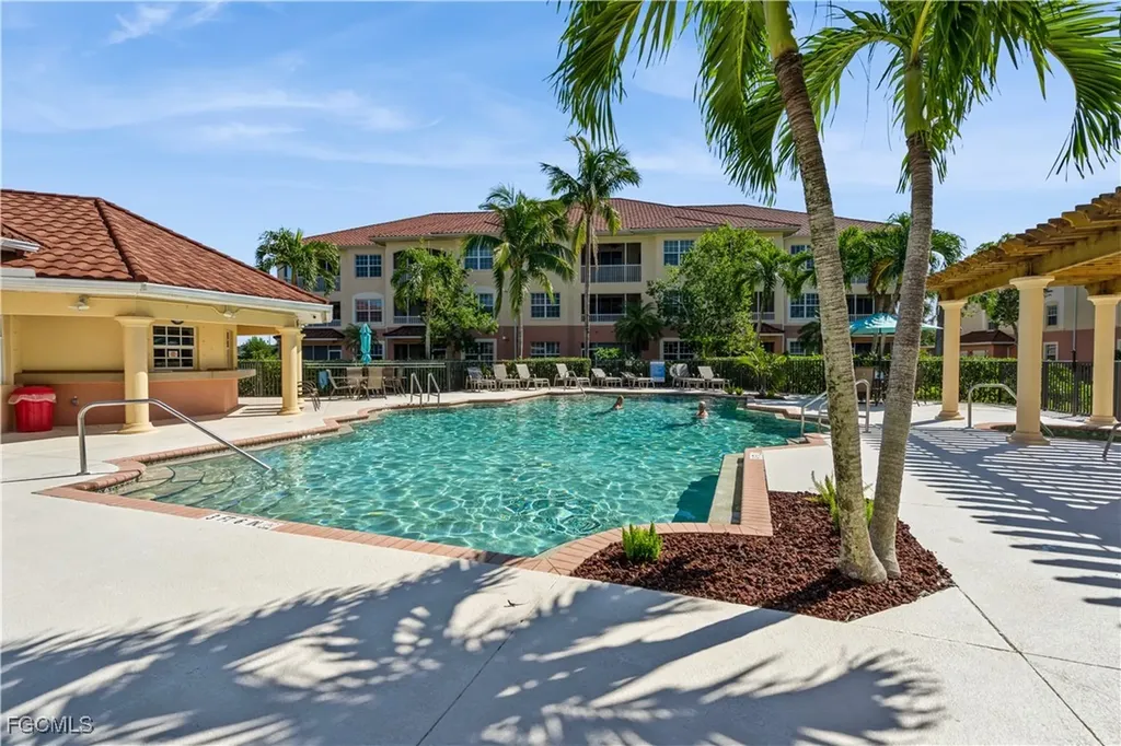 1141 Van Loon Commons Circle Cape Coral FL 33909
