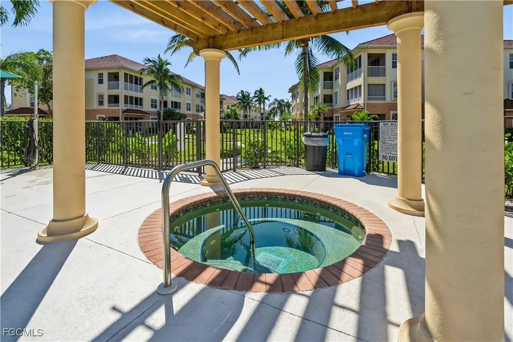1141 Van Loon Commons Circle Cape Coral FL 33909