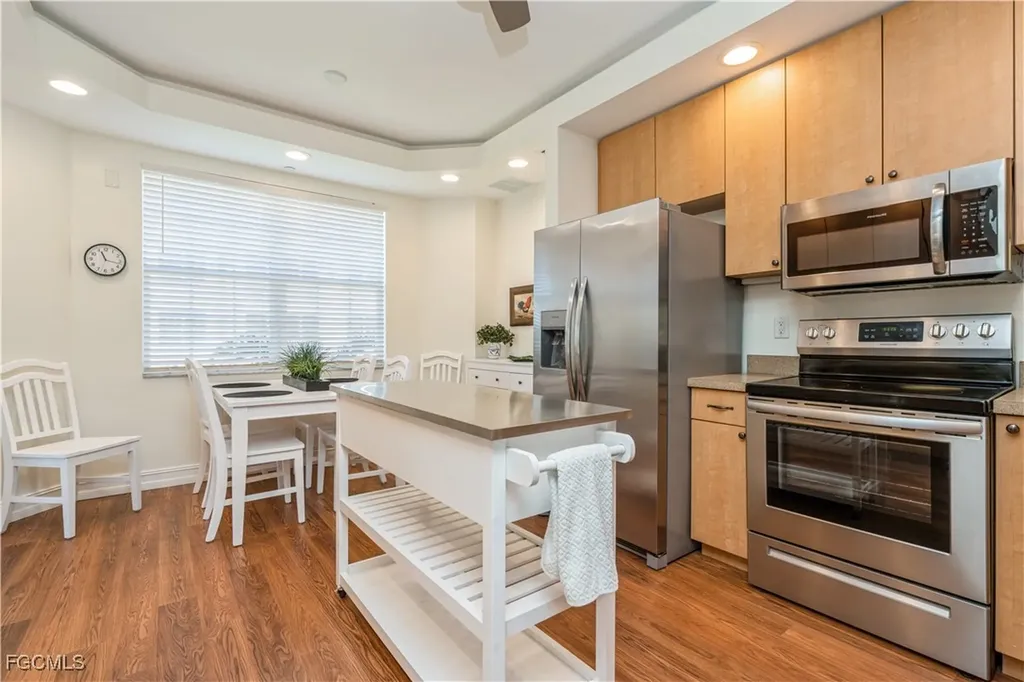 1141 Van Loon Commons Circle Cape Coral FL 33909