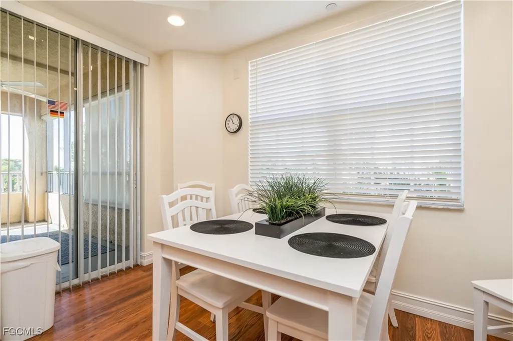 1141 Van Loon Commons Circle Cape Coral FL 33909