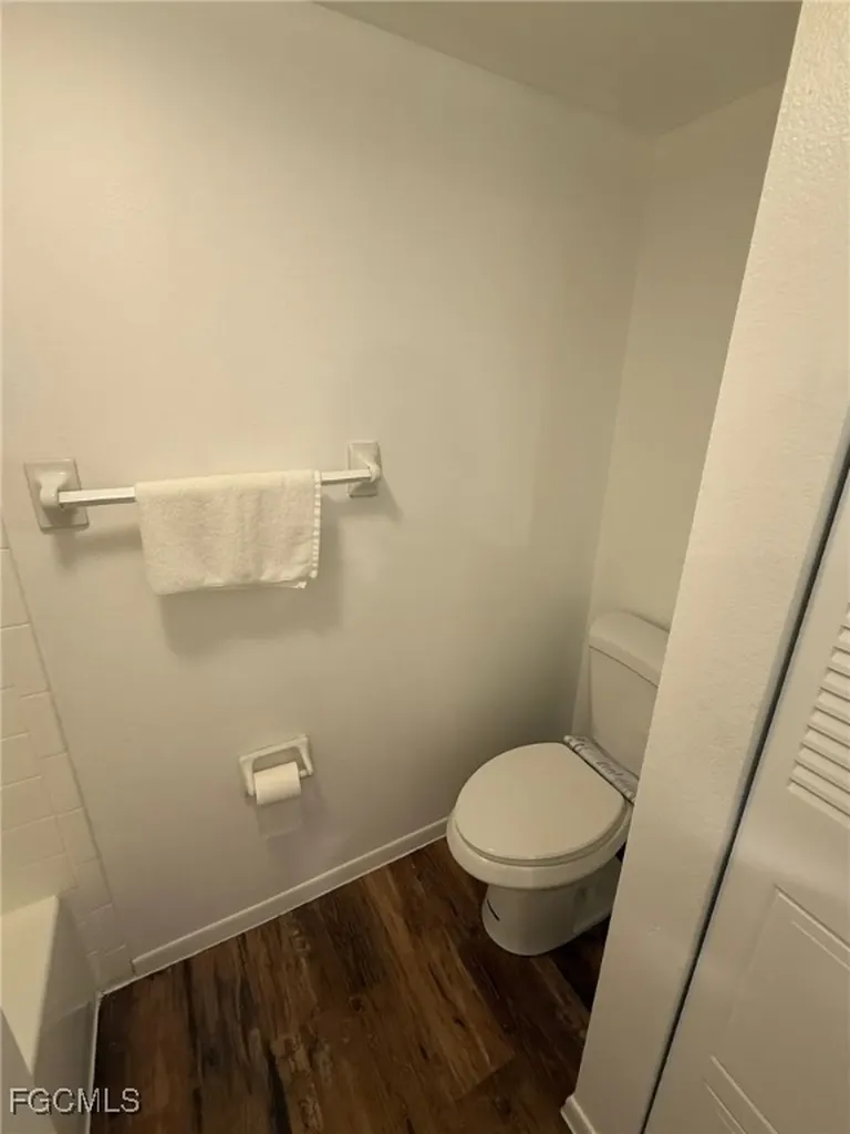 1406 Park Shore Circle Fort Myers FL 33901