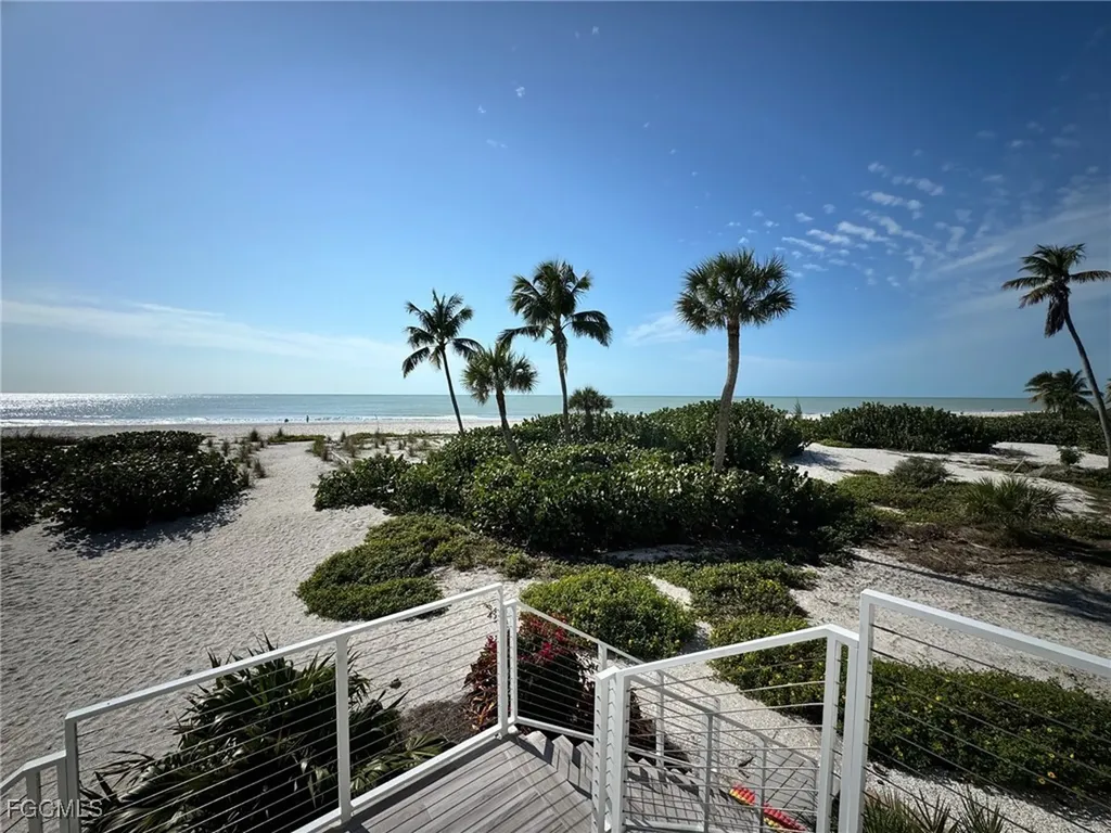 3001 W Gulf Drive Sanibel FL 33957