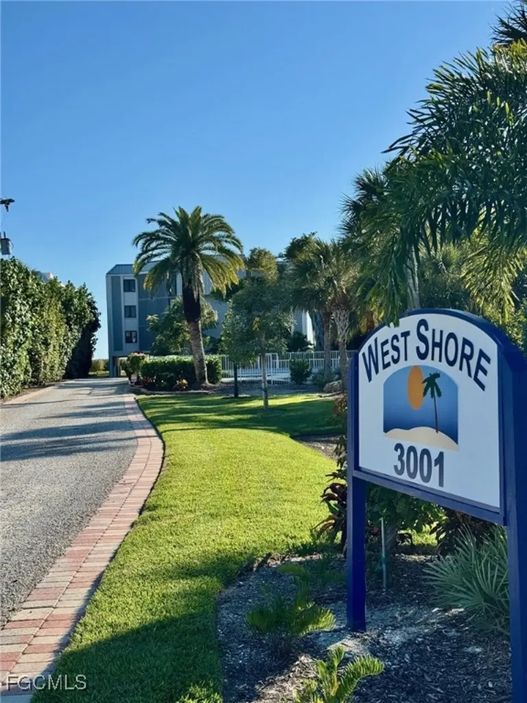 3001 W Gulf Drive Sanibel FL 33957