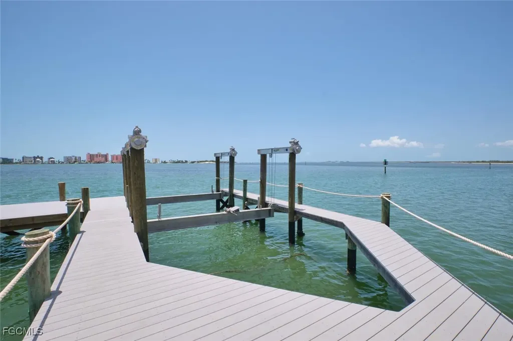 938 San Carlos Drive Fort Myers Beach FL 33931