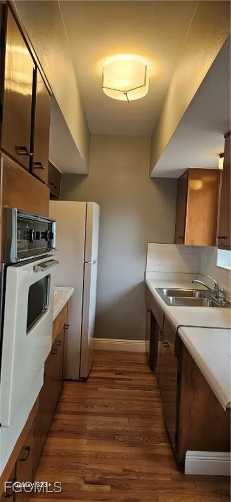 2544 1st Street Fort Myers FL 33901