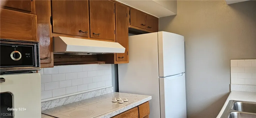 2544 1st Street Fort Myers FL 33901