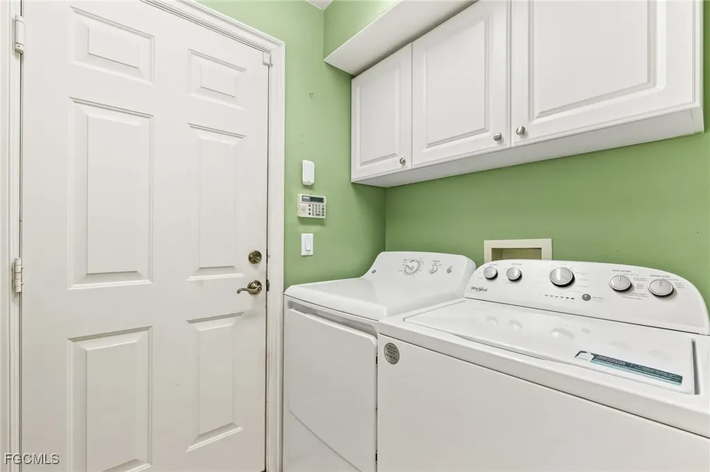 11073 Harbour Yacht Court Fort Myers FL 33908