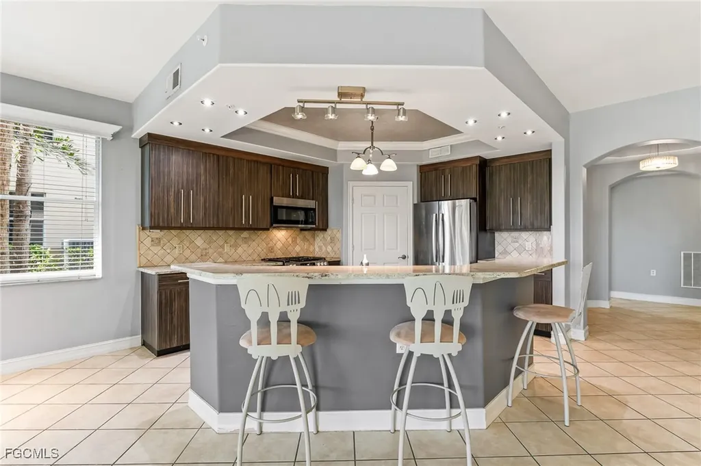 11073 Harbour Yacht Court Fort Myers FL 33908