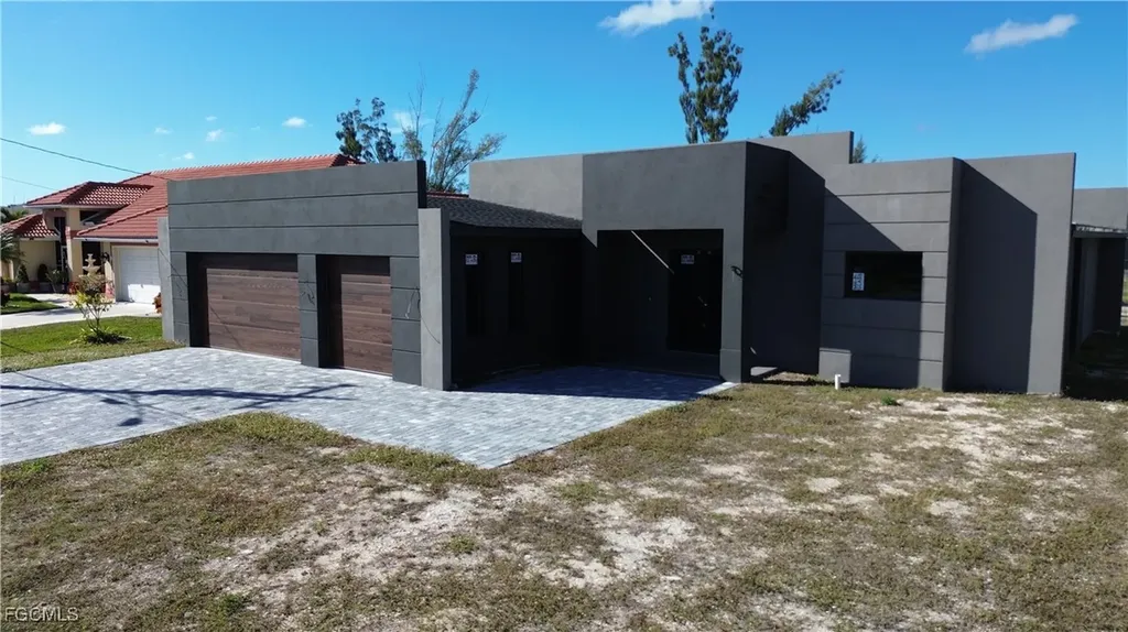 2116 SW 15th Avenue Cape Coral FL 33991