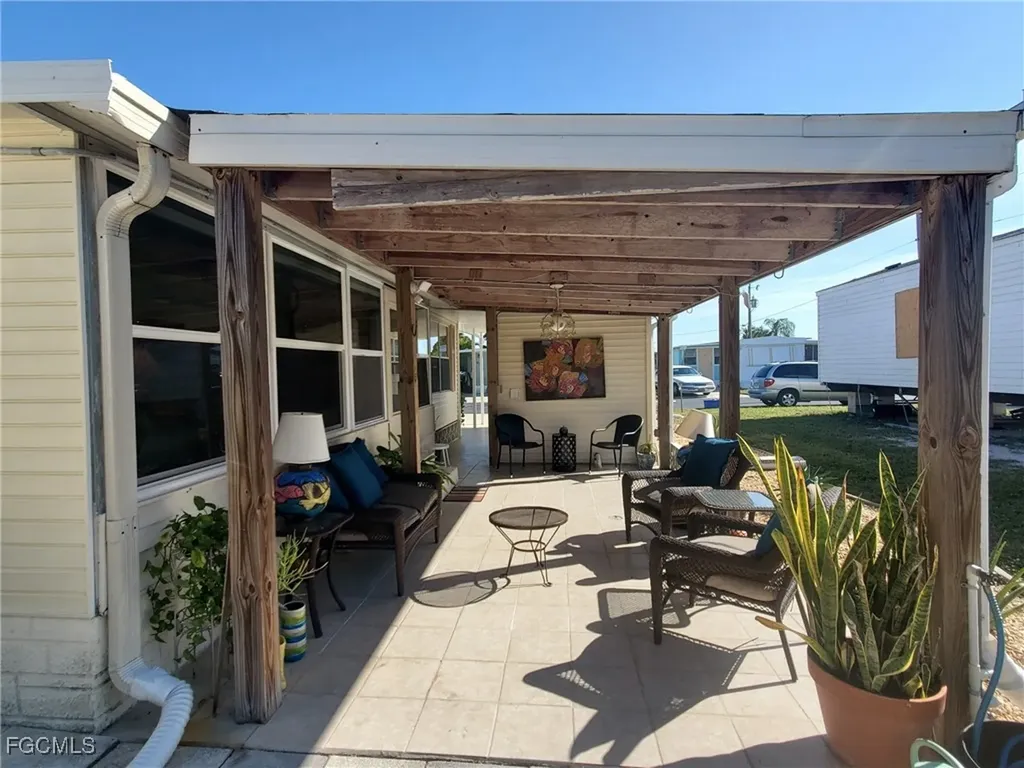 938 Lazy Lane North Fort Myers FL 33917